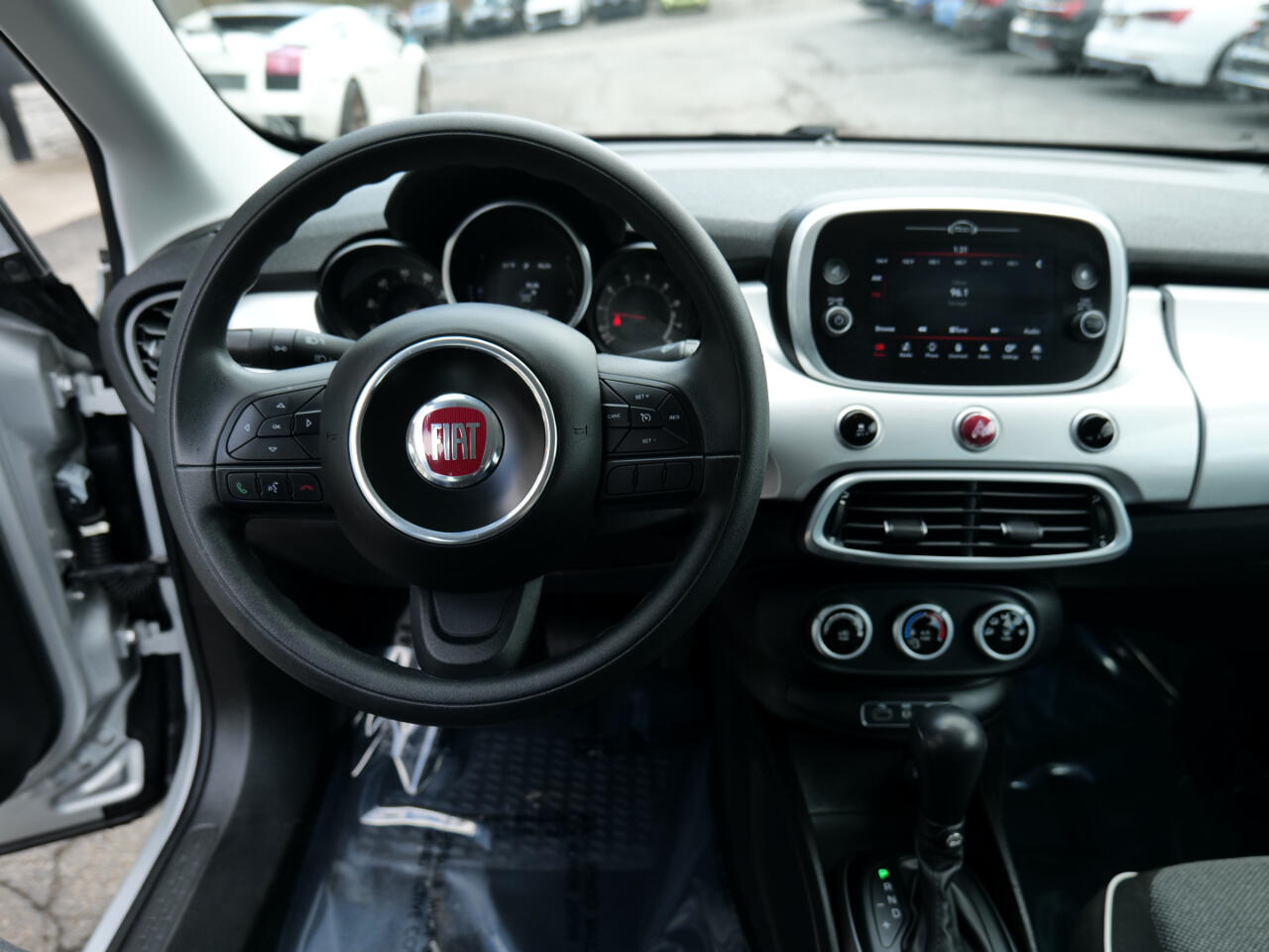 Vehicle image 40 of 93