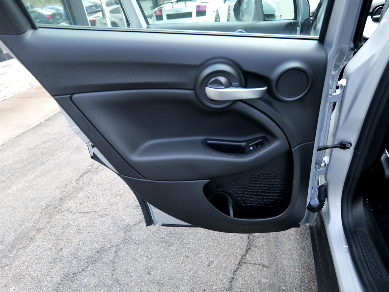 Vehicle image 66 of 93