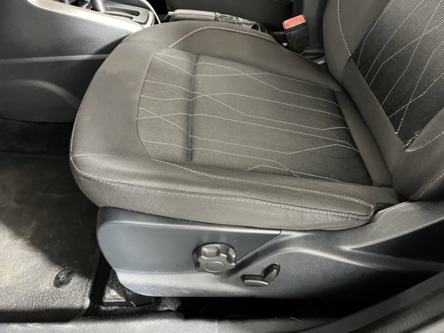 Vehicle image 13 of 27