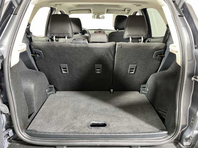 Vehicle image 23 of 27