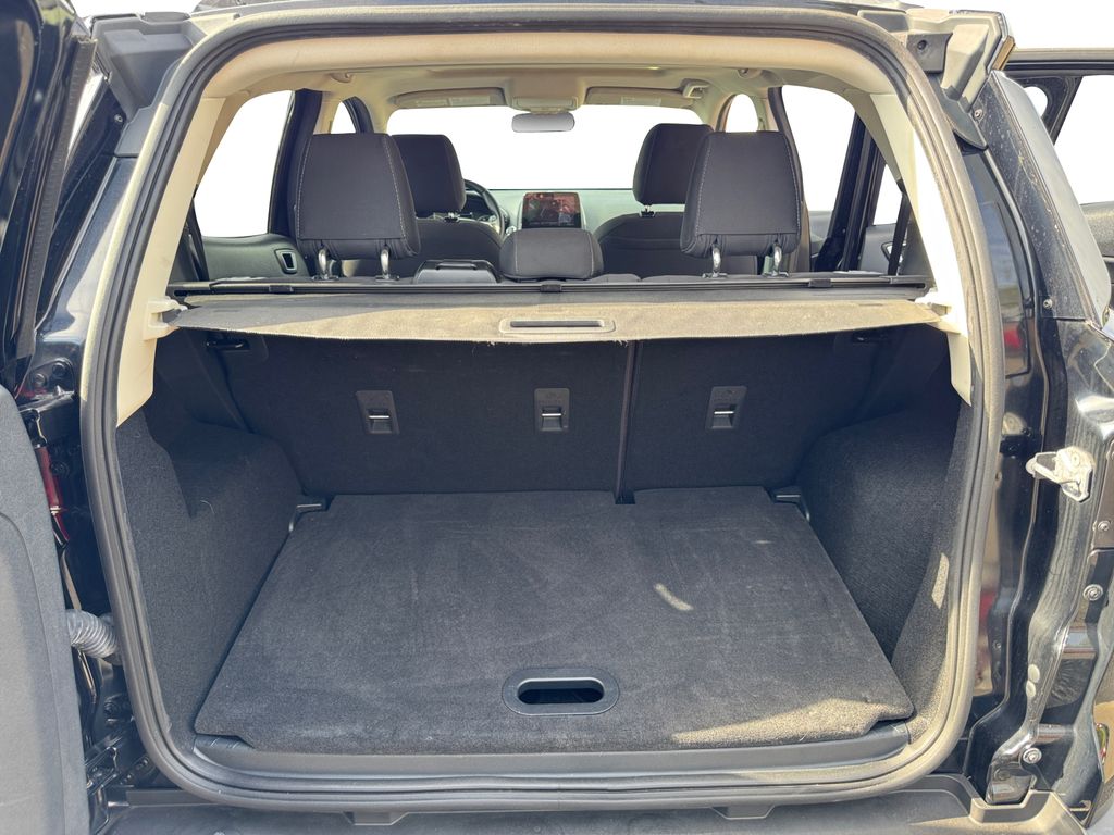 2018 Ford EcoSport SE Image 11 of 30
