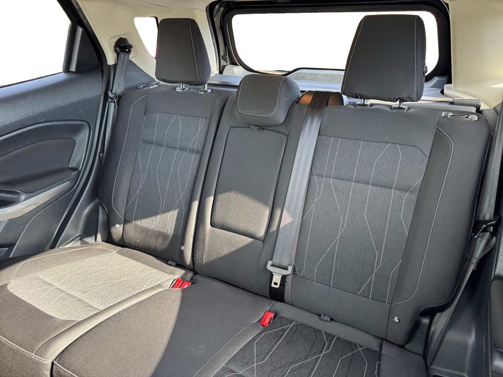 2018 Ford EcoSport SE Image 15 of 30