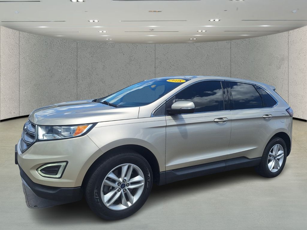 2018 Ford Edge SEL Image 2 of 33