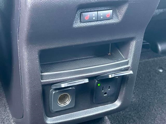Vehicle image 27 of 36