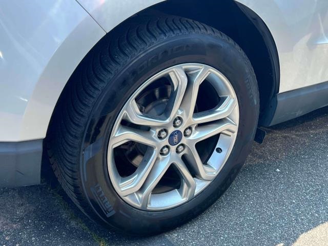 Vehicle image 6 of 36