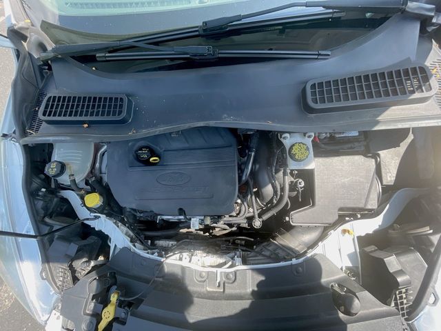 2018 Ford Escape SE Image 2 of 25