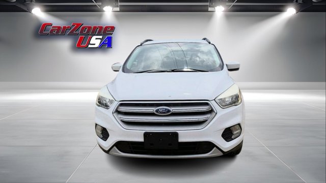 2018 Ford Escape SE Image 2 of 33