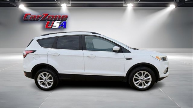 2018 Ford Escape SE Image 4 of 33