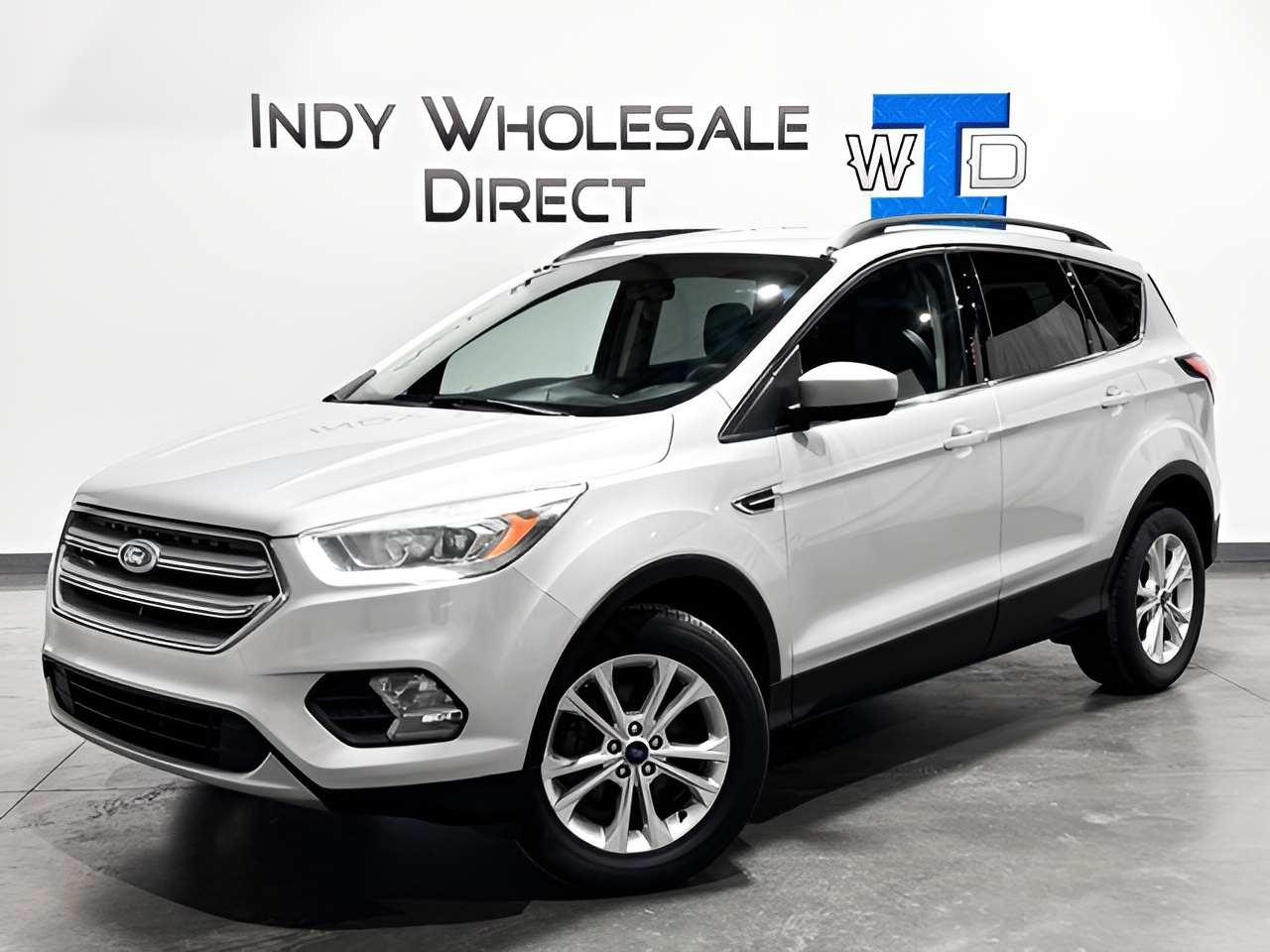 Vehicle image 27 of 34