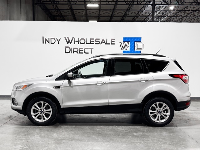 Vehicle image 8 of 34