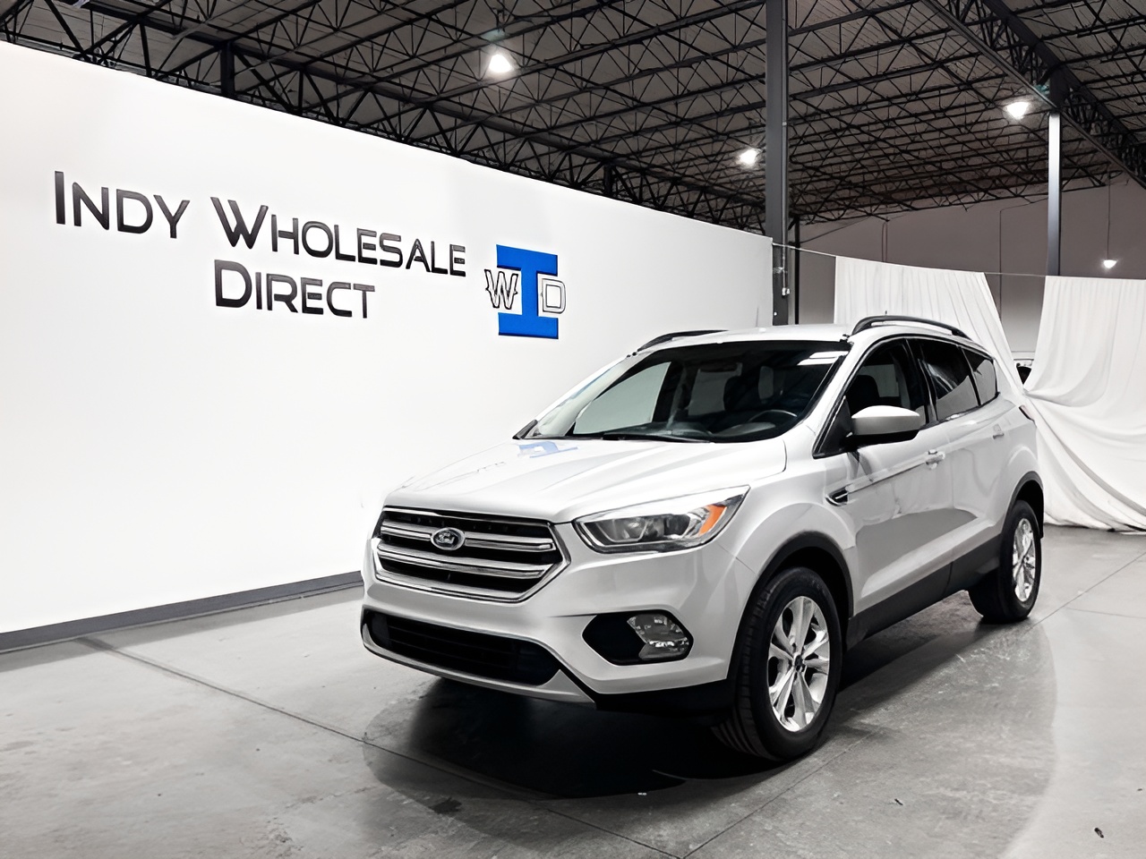 Vehicle image 28 of 34