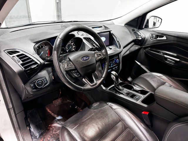 Vehicle image 12 of 34