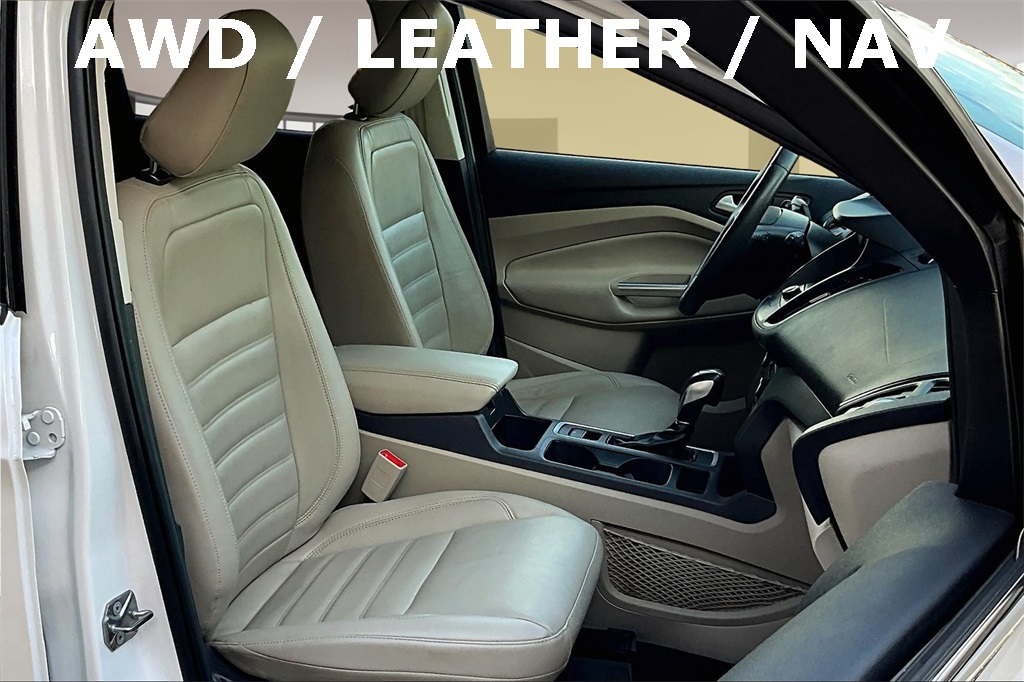 Vehicle image 9 of 34