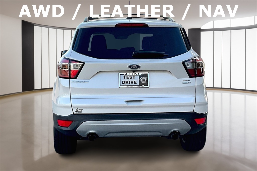 Vehicle image 4 of 34