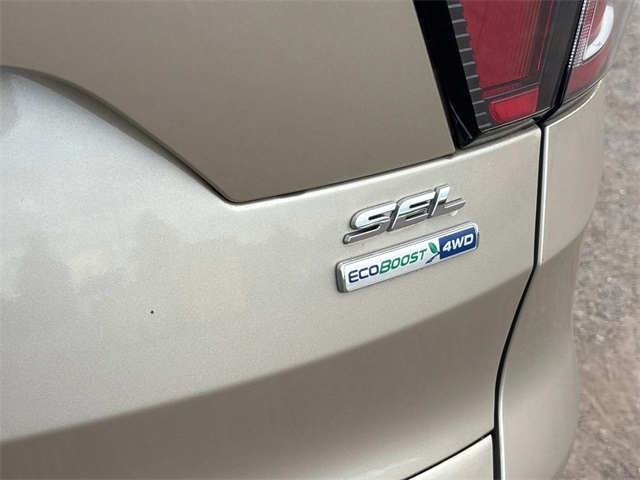 Vehicle image 12 of 34