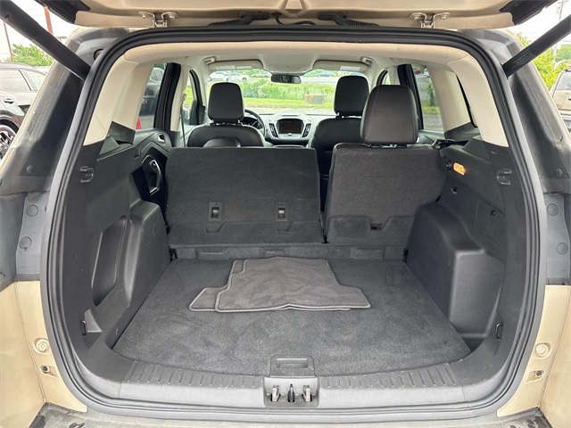 Vehicle image 13 of 34