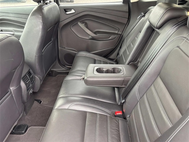 Vehicle image 19 of 34