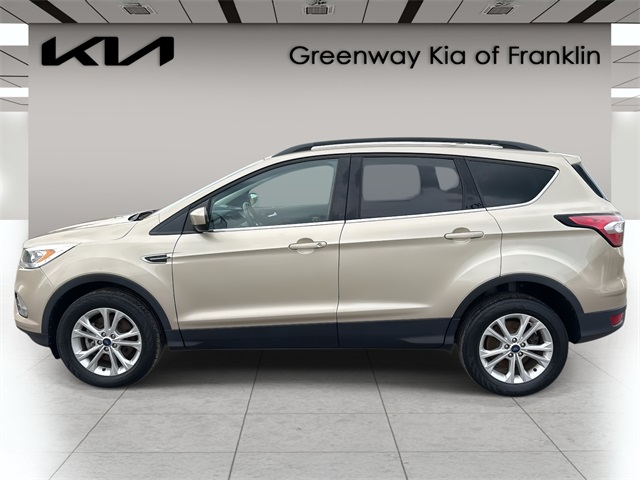 Vehicle image 2 of 34