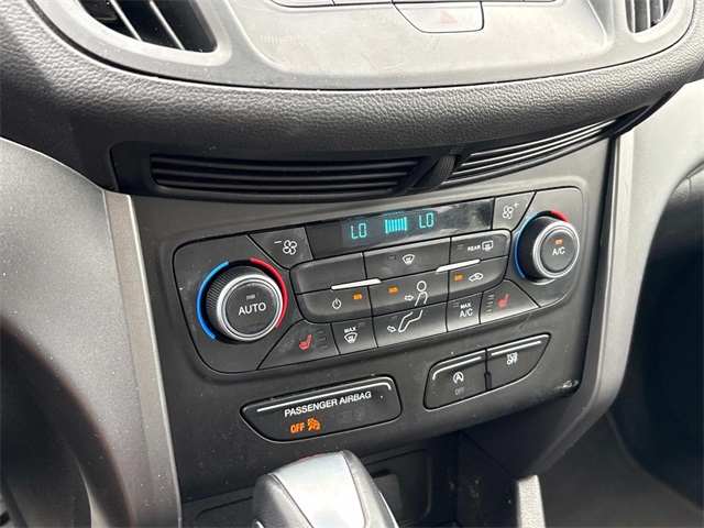Vehicle image 31 of 34