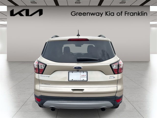 Vehicle image 5 of 34