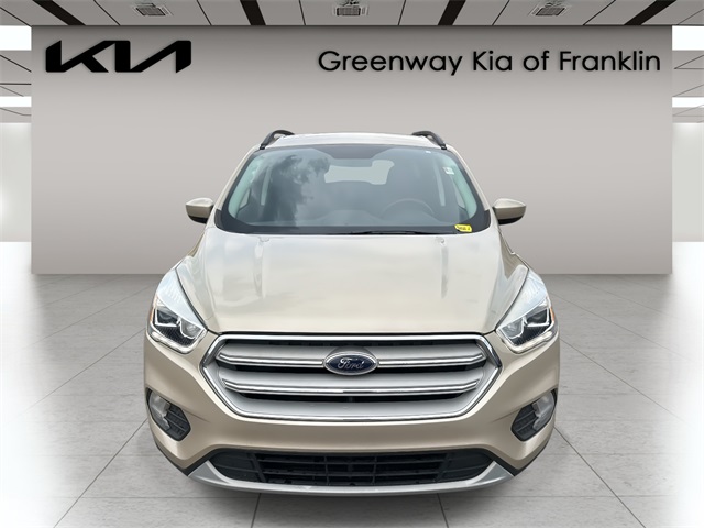 Vehicle image 4 of 34