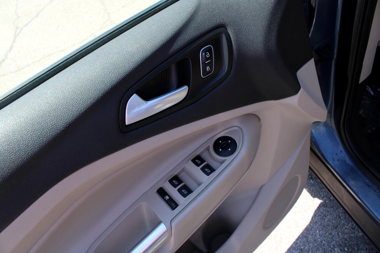 Vehicle image 20 of 32