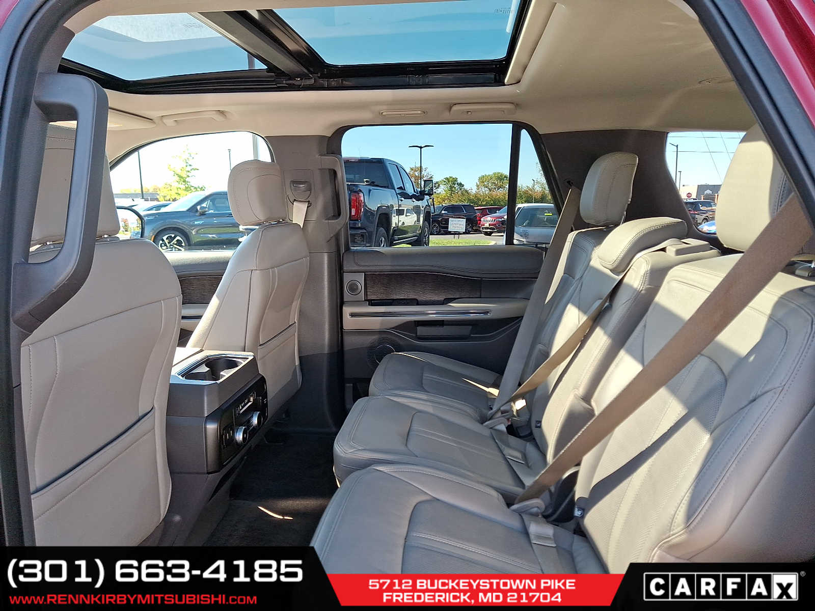 2018 Ford Expedition Limited Image 11 of 35