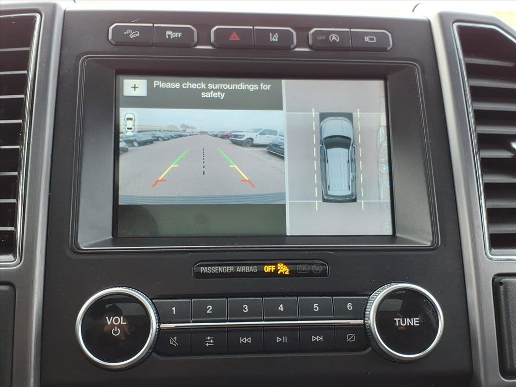 2018 Ford Expedition Platinum Image 18 of 25