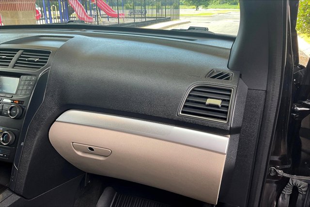 Vehicle image 16 of 30