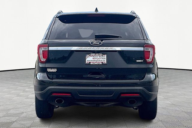 Vehicle image 4 of 30