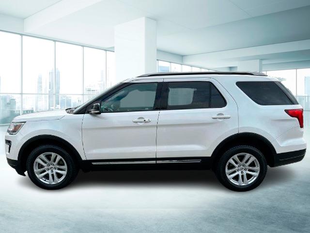 Vehicle image 2 of 30