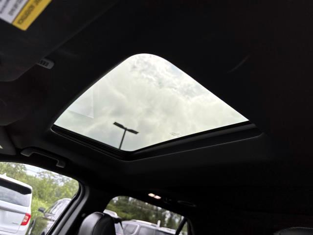 Vehicle image 12 of 30
