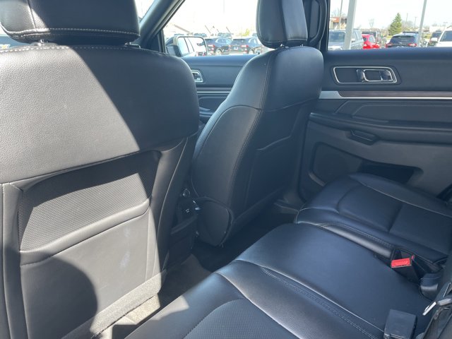 Vehicle image 15 of 27