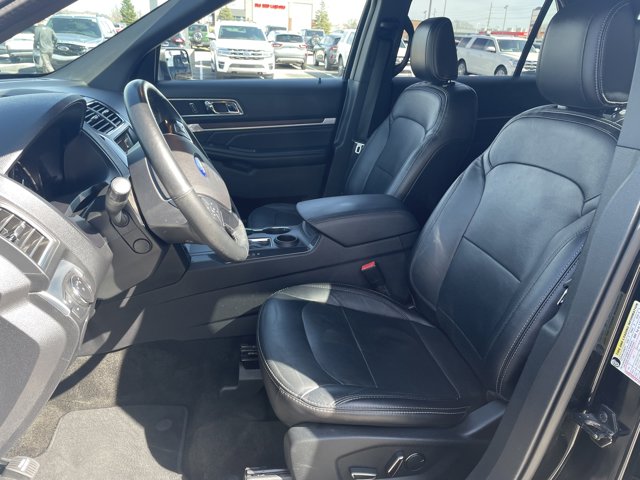 Vehicle image 20 of 27