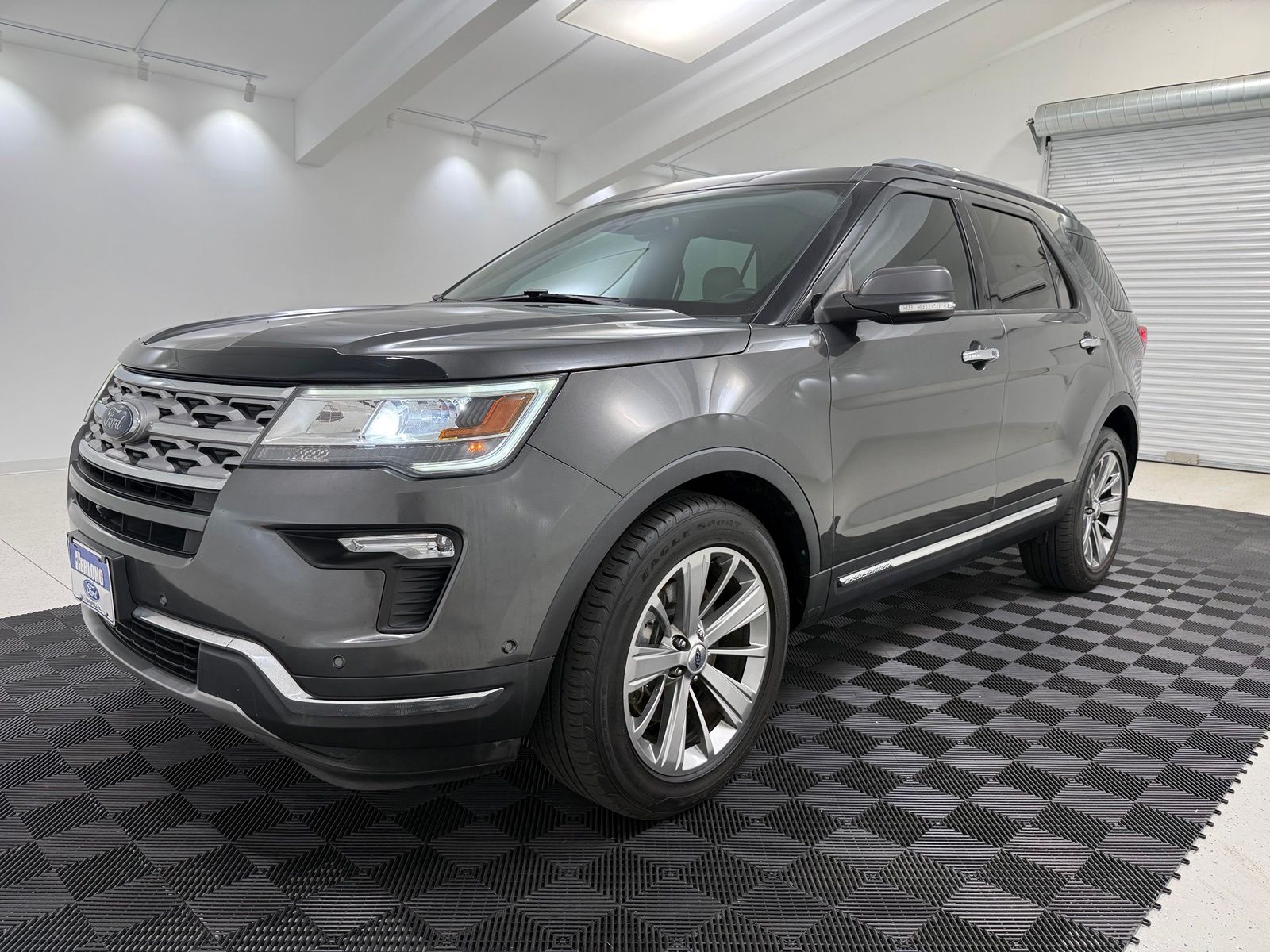 2018 Ford Explorer Limited Image 1 of 37