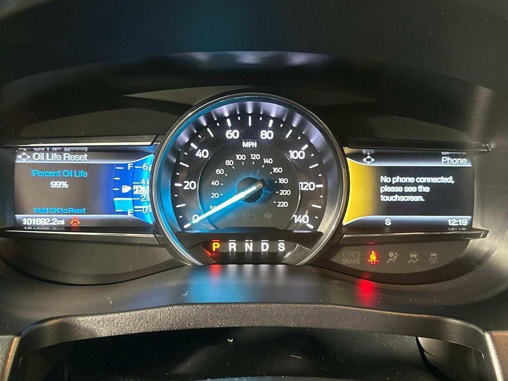 Vehicle image 12 of 25