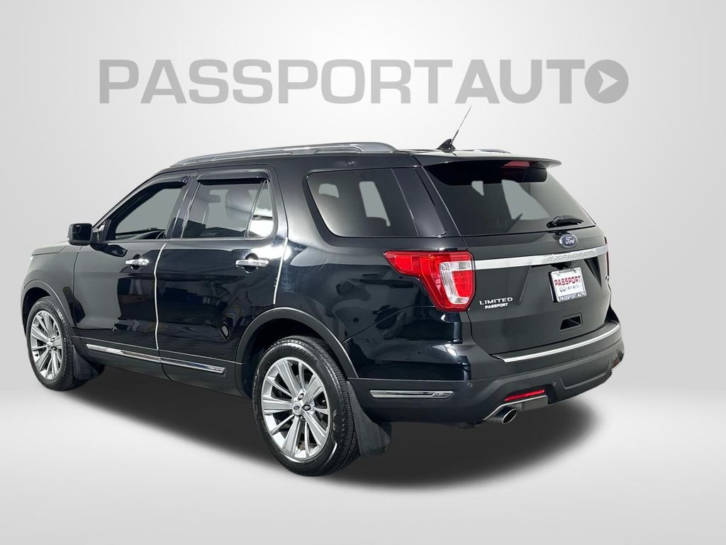 Vehicle image 4 of 25