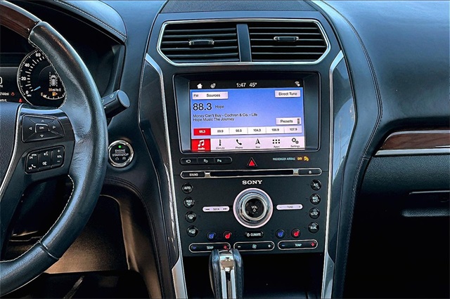 Vehicle image 16 of 34