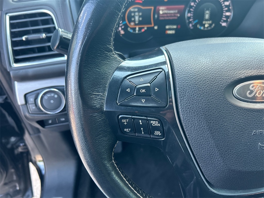 Vehicle image 16 of 43