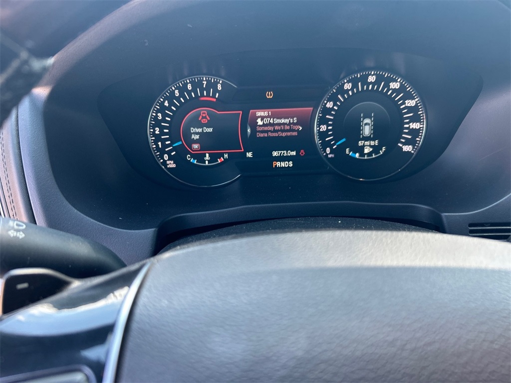 Vehicle image 18 of 43