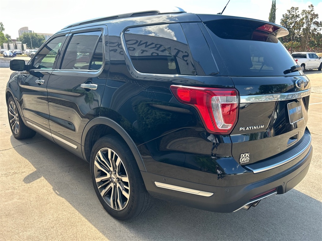 Vehicle image 7 of 43