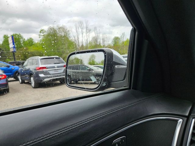 Vehicle image 73 of 78