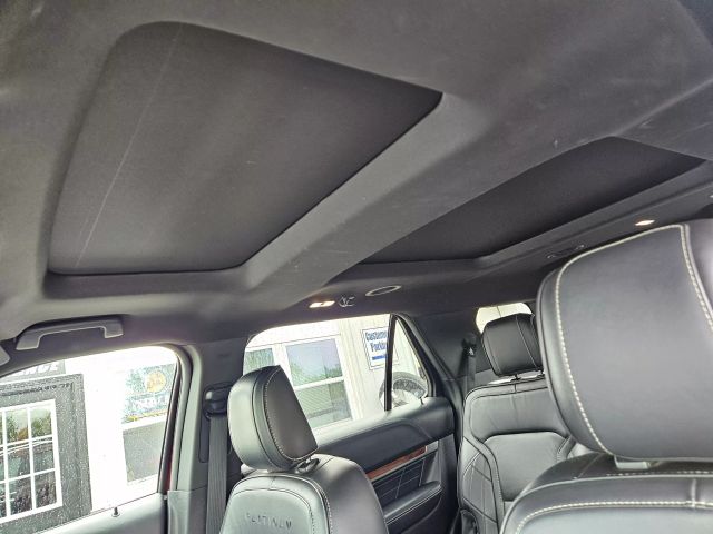 Vehicle image 49 of 78