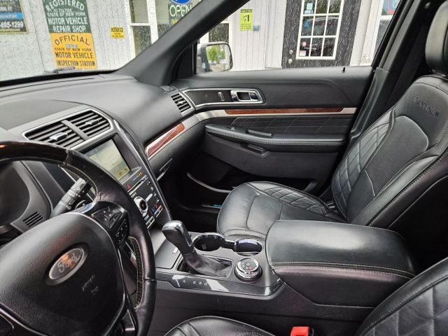 Vehicle image 47 of 78