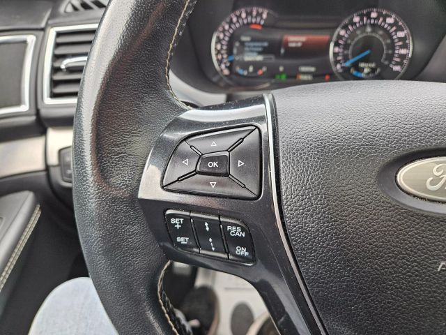 Vehicle image 69 of 78