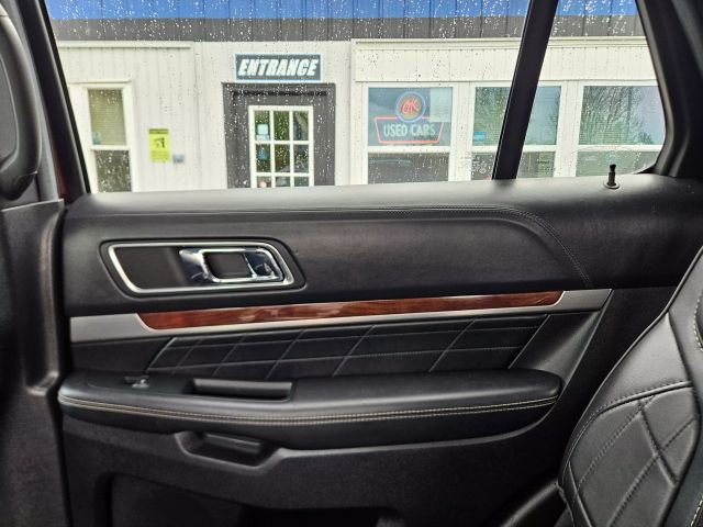 Vehicle image 39 of 78