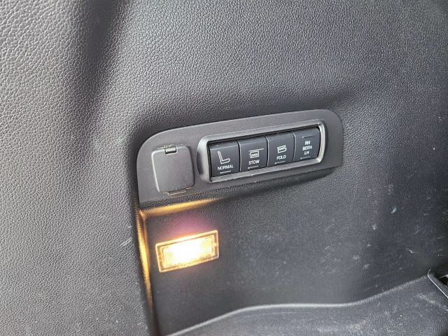 Vehicle image 24 of 78