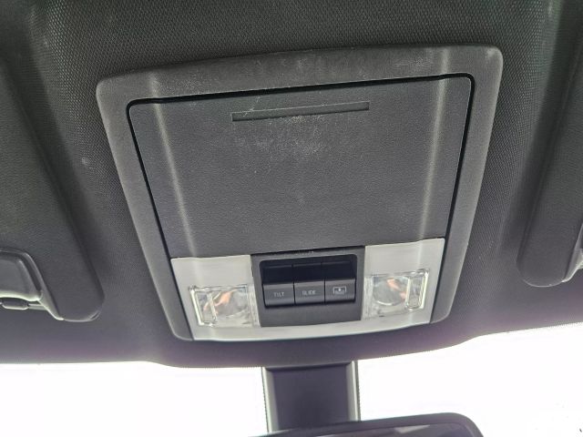 Vehicle image 65 of 78