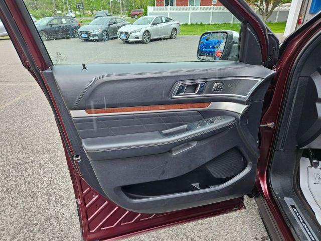 Vehicle image 51 of 78