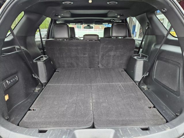 Vehicle image 25 of 78